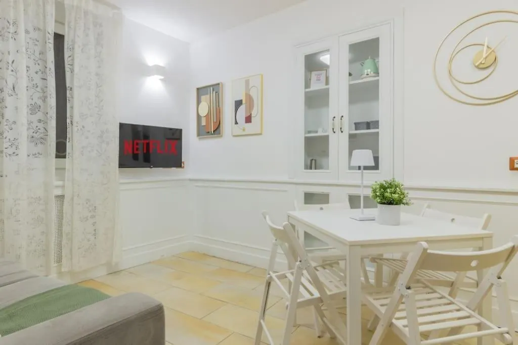 מילאנו Duomo - Montenapoleone, Comfort & Wi-Fi 0*,